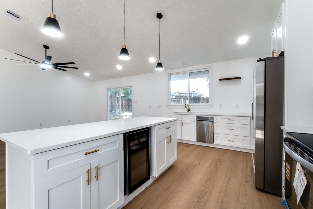 9002 Enchanted Forest Drive - Photo 18