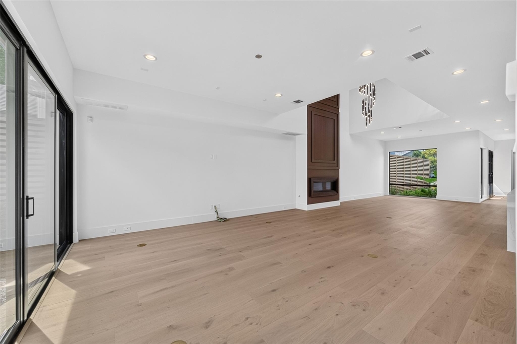 1508 Woodvine Drive - Photo 7