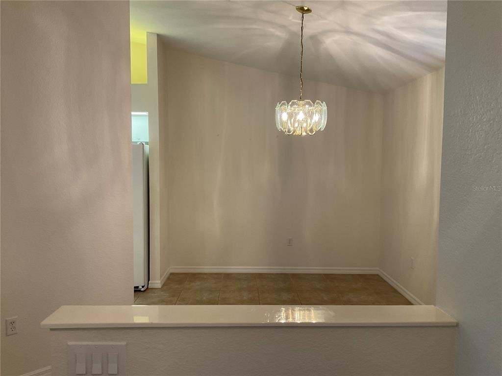 178 Rotonda Boulevard W - Photo 4