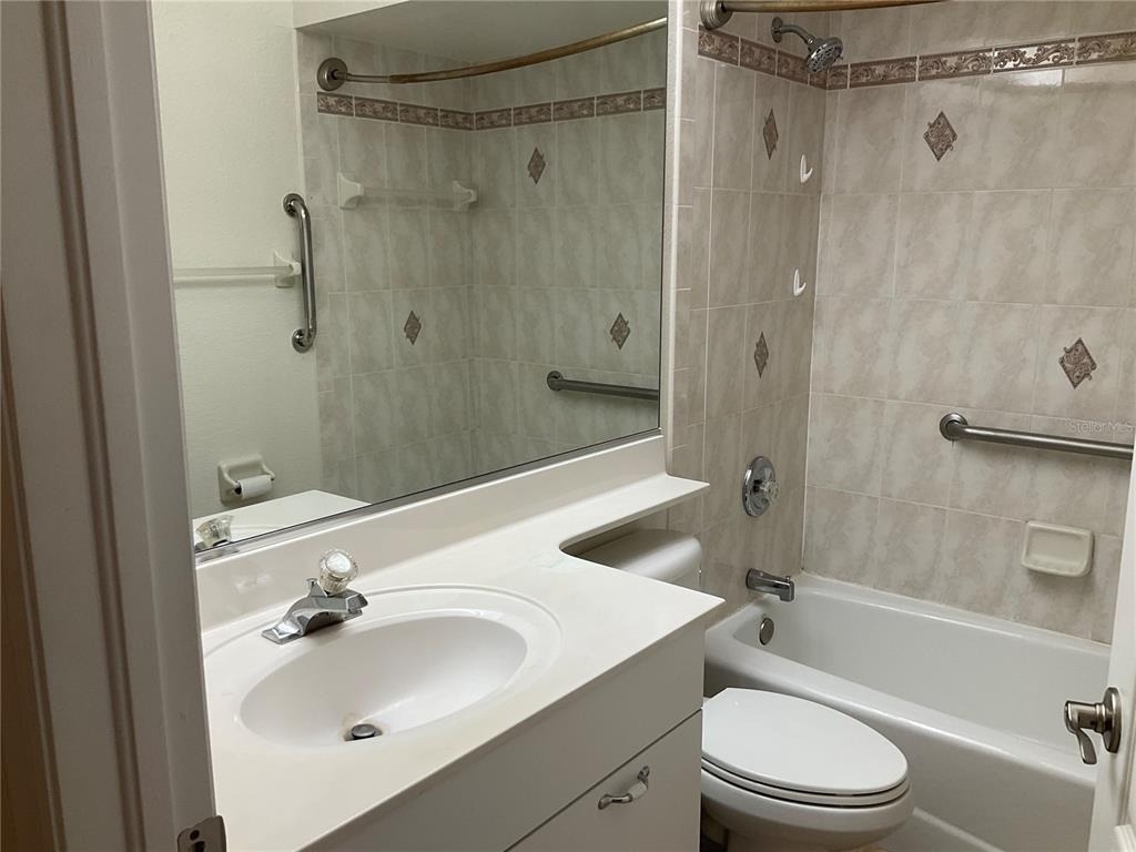 178 Rotonda Boulevard W - Photo 20