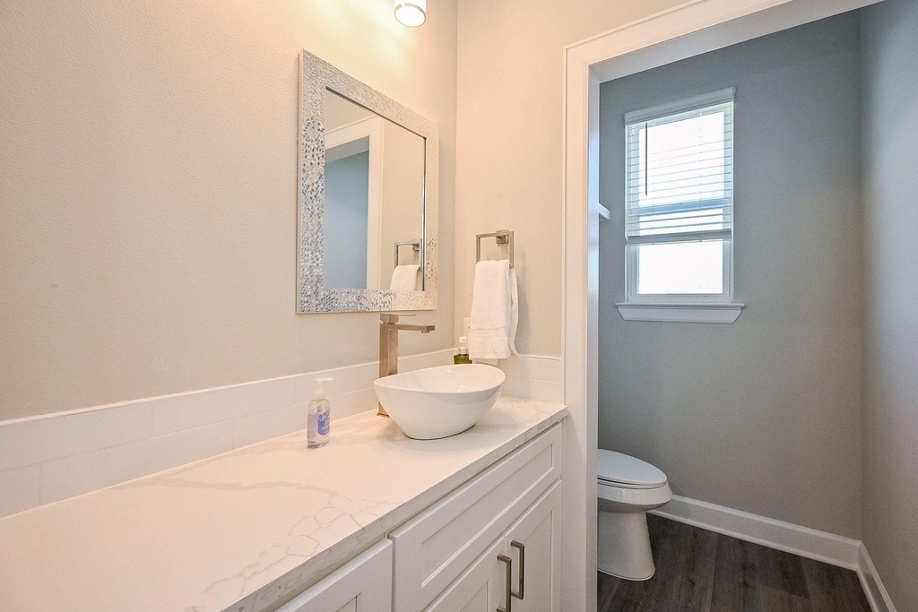 4746 Mallow Street E - Photo 19