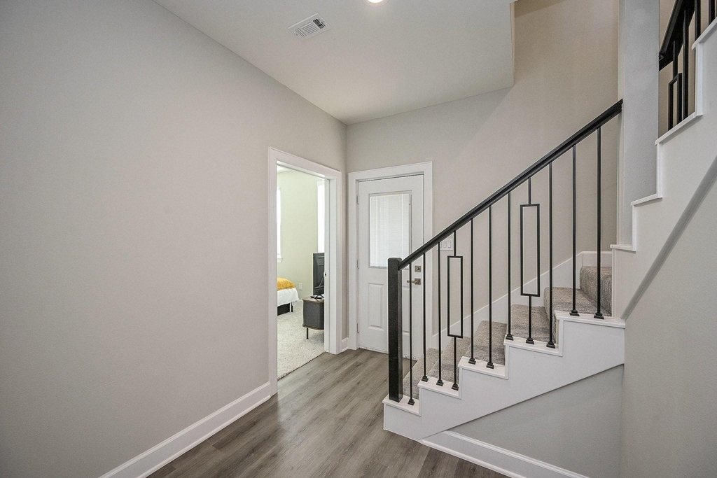 4746 Mallow Street E - Photo 10