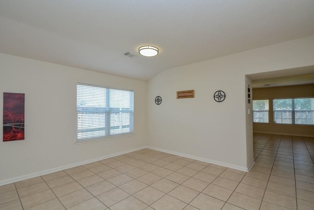 15318 Marlowe Grove Drive - Photo 5