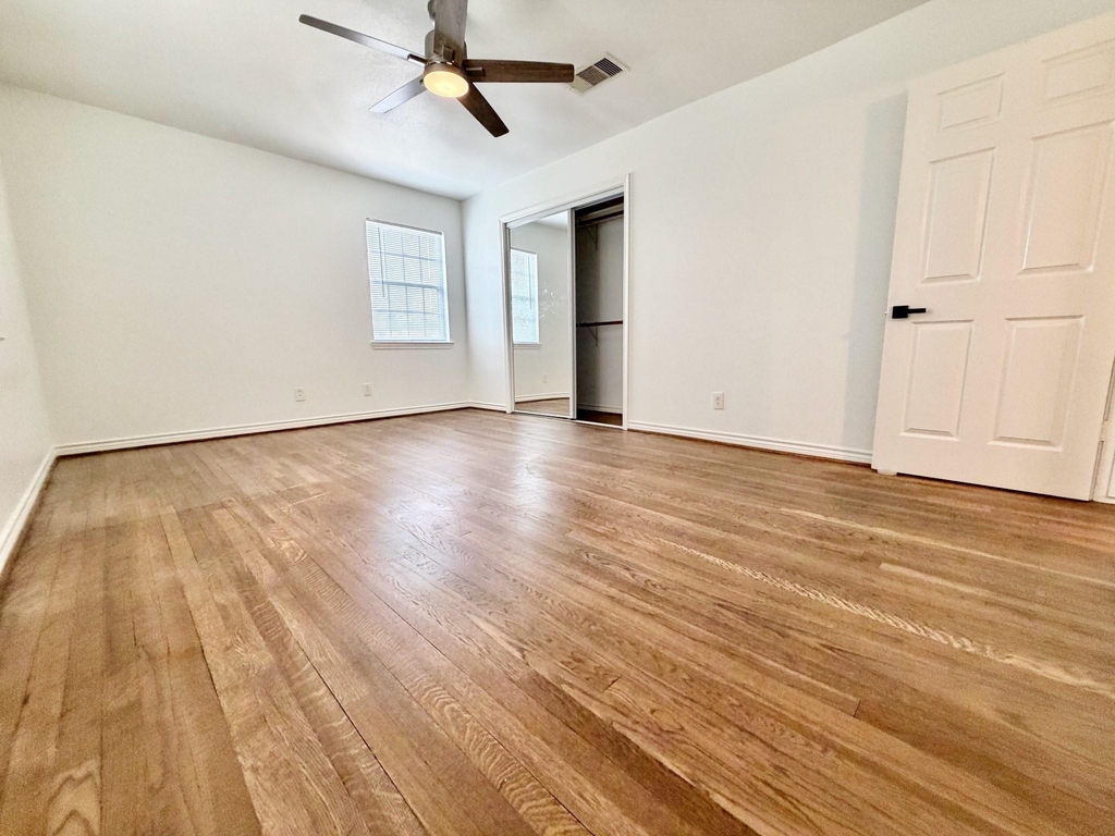 2126 Banks Street - Photo 25