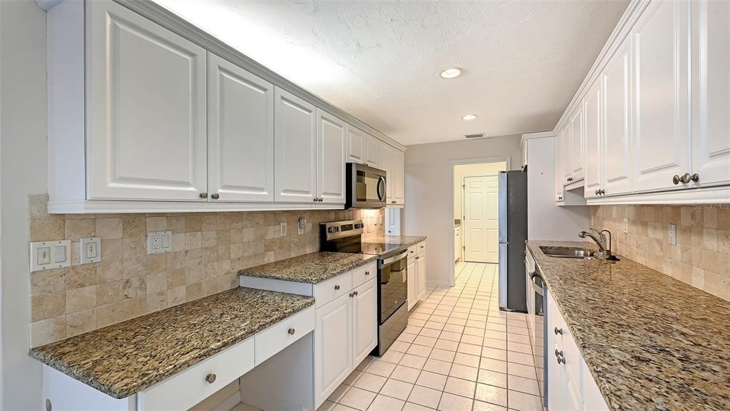 4799 Oak Forest Drive W - Photo 19