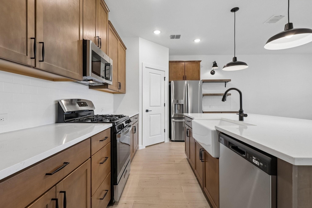 551 Day Station Drive - Photo 2