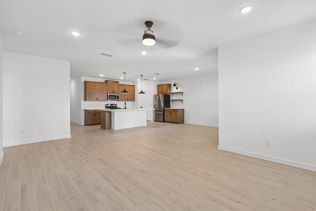 551 Day Station Drive - Photo 5
