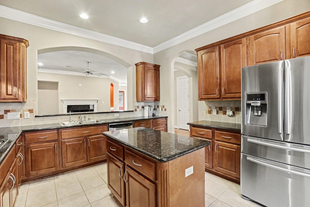 1502 Olive Place - Photo 8