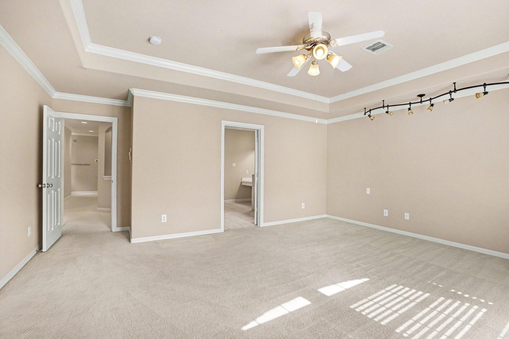 1502 Olive Place - Photo 10