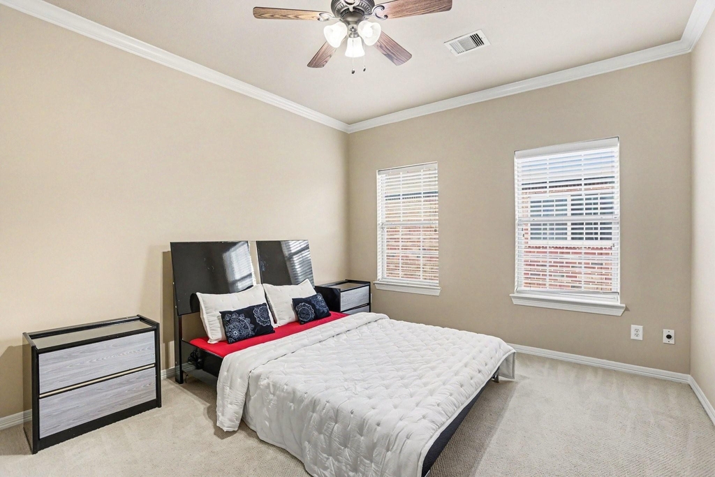 1502 Olive Place - Photo 15