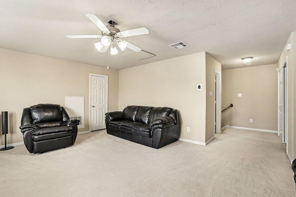 1502 Olive Place - Photo 19
