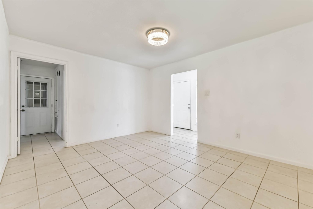 12203 Cape Hyannis Drive - Photo 4