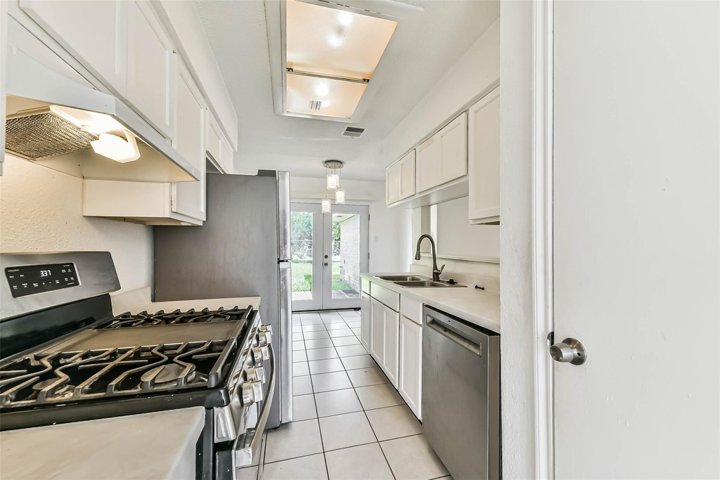 12203 Cape Hyannis Drive - Photo 24