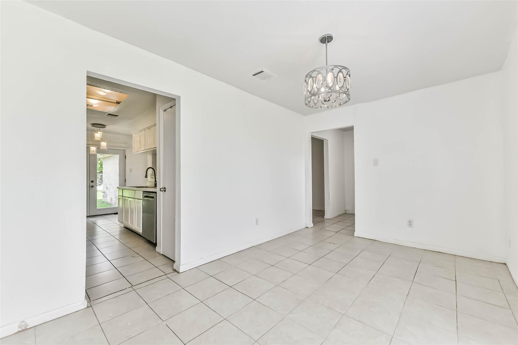 12203 Cape Hyannis Drive - Photo 3