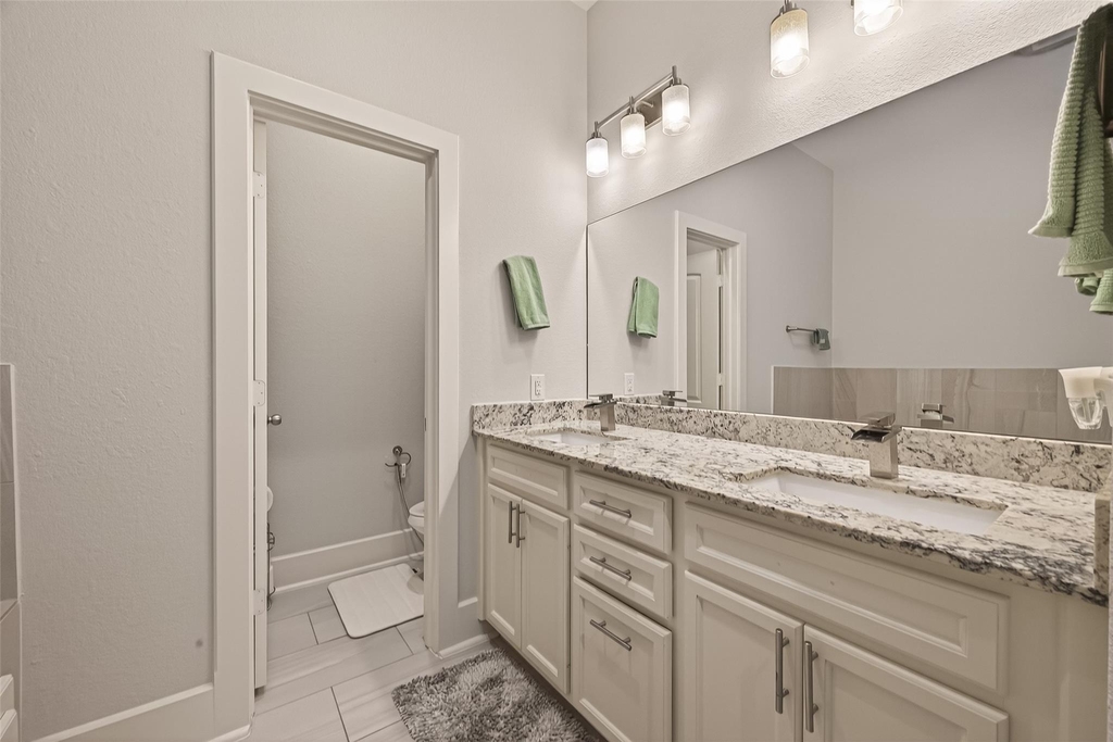 2020 Mcgowen Street - Photo 29