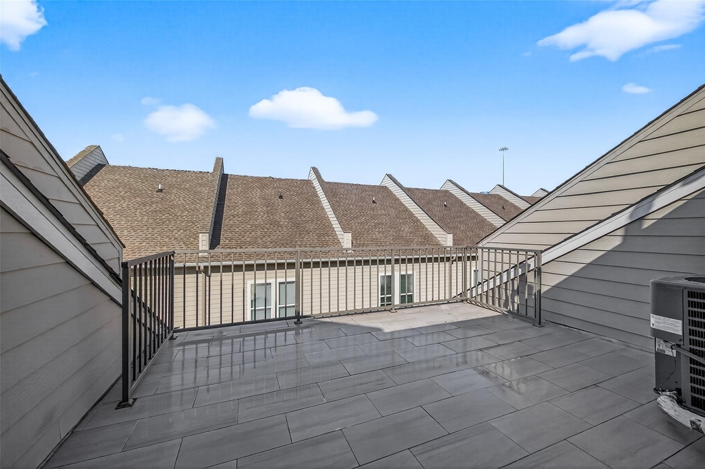 2020 Mcgowen Street - Photo 34