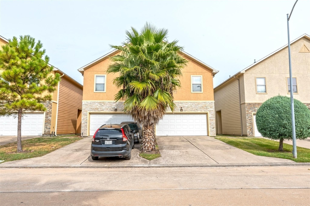 15426 Addicks Stone Drive - Photo 1