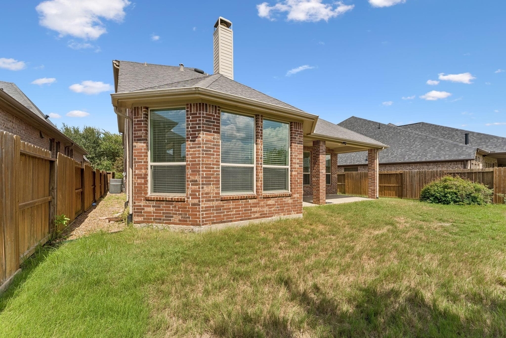 27943 Castle Park Lane - Photo 45