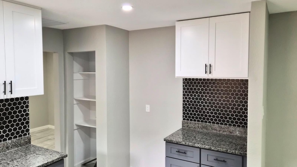 6318 Bridgegate Drive - Photo 8