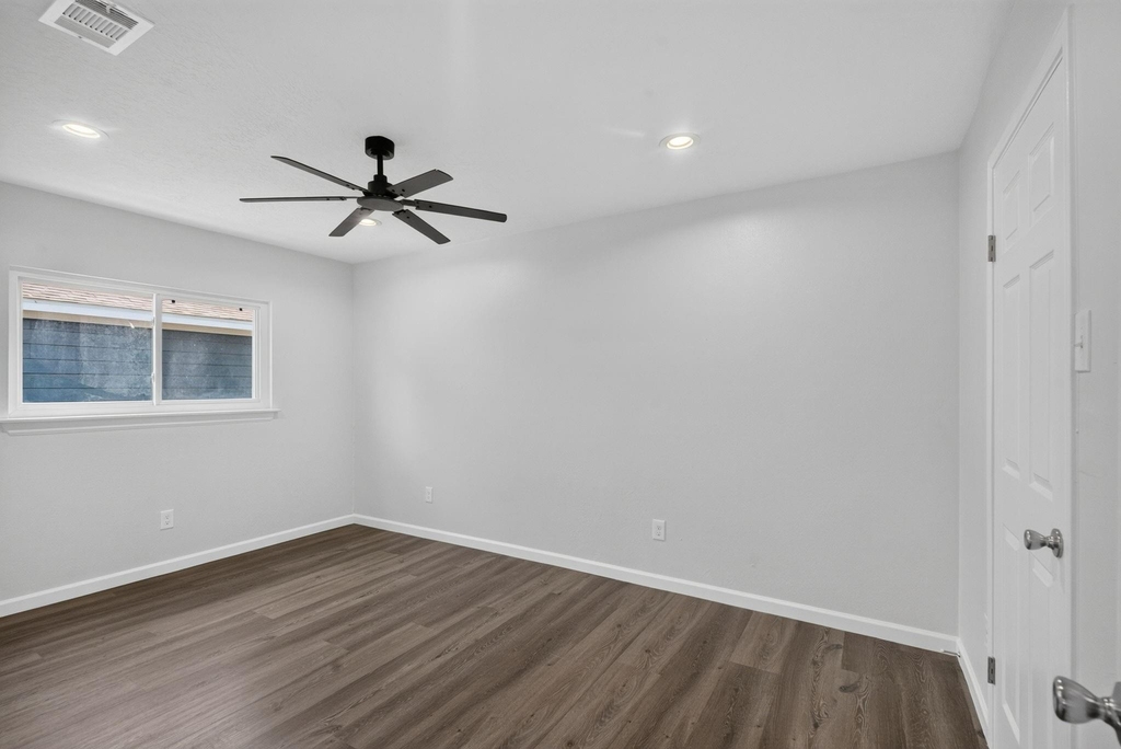 1123 Mayweather Lane - Photo 36
