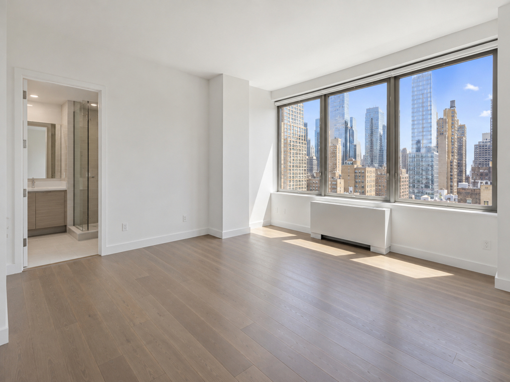 400 West 37th Street - Photo 2