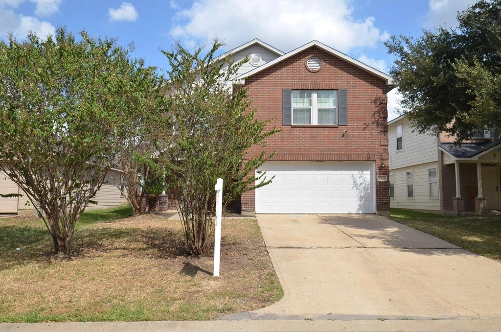 20822 Baronsledge Lane - Photo 0