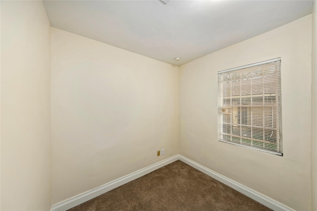 2308 Lucas Street - Photo 9