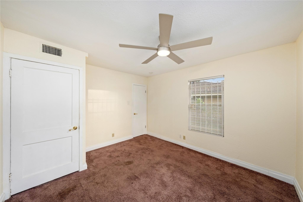 2308 Lucas Street - Photo 7