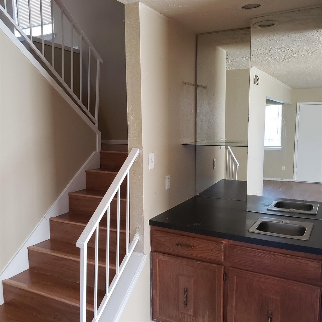 16734 Lost Quail Drive - Photo 6