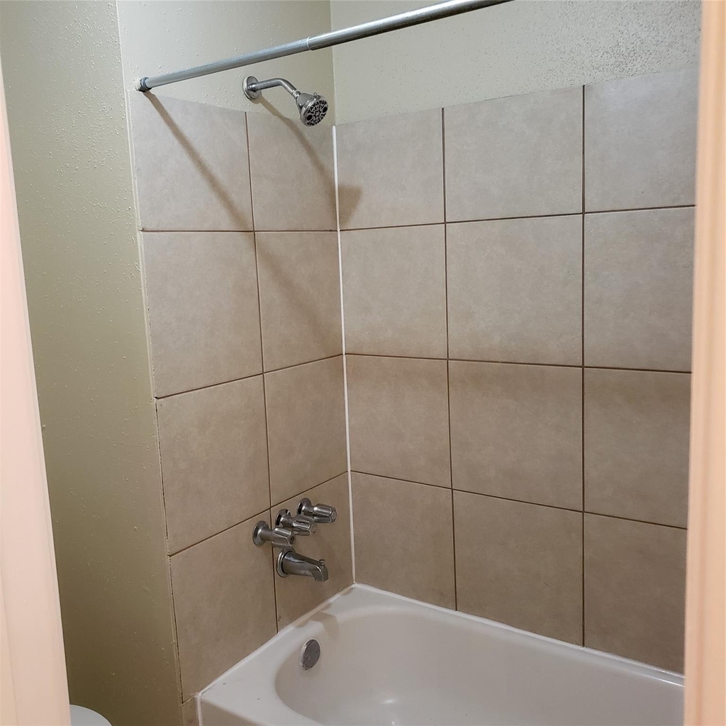 16734 Lost Quail Drive - Photo 17