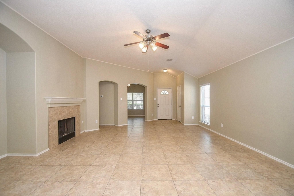 5010 Bridgevalley Court - Photo 5