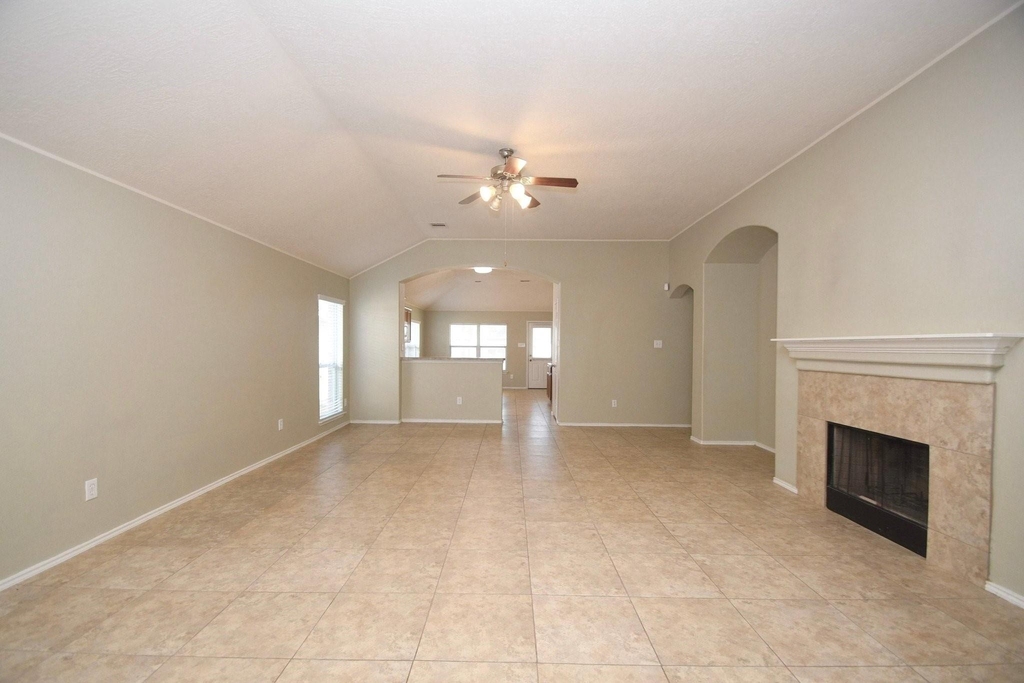 5010 Bridgevalley Court - Photo 4