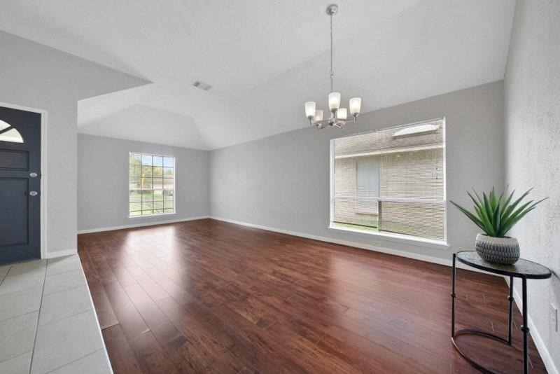 3315 Timber View Drive - Photo 2