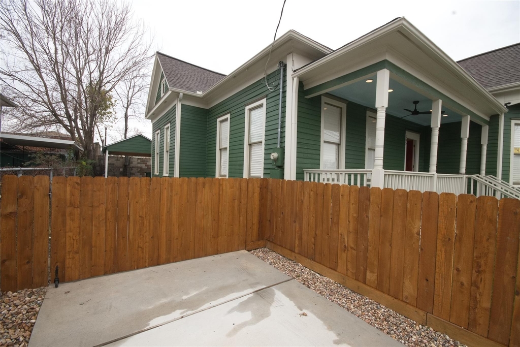 505 Winnie Street - Photo 24