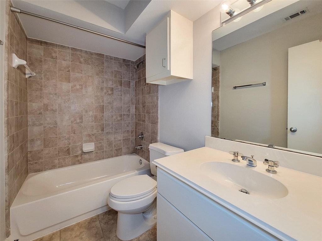 411 West 26th Street - Photo 34