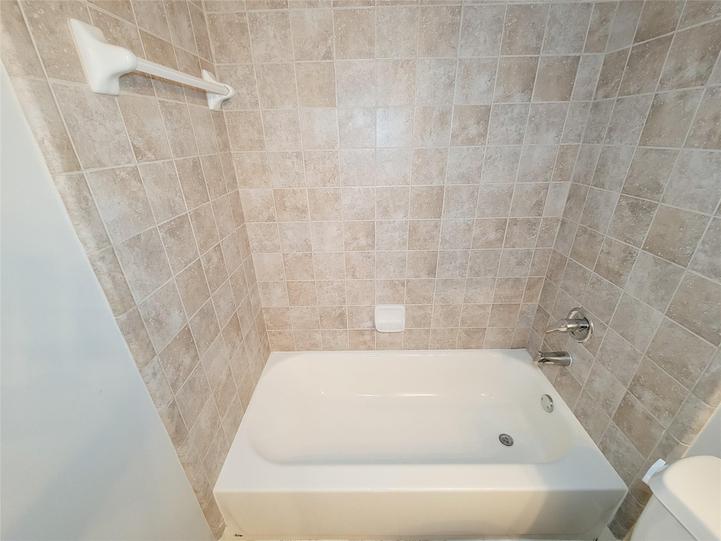 411 West 26th Street - Photo 32