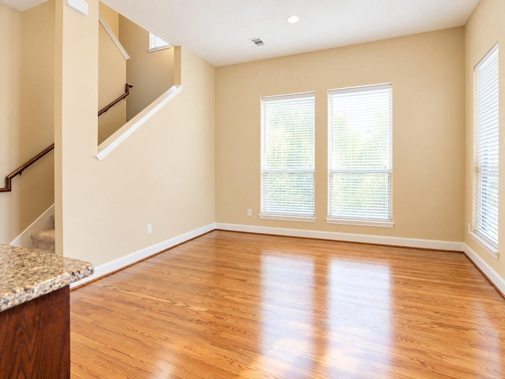 2368 Bastrop Street - Photo 3