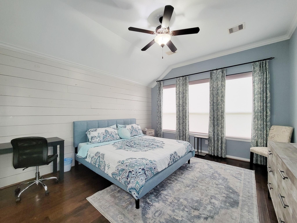 22902 Henderson Row Drive - Photo 32