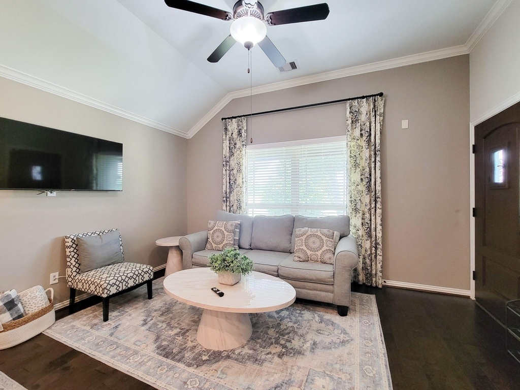 22902 Henderson Row Drive - Photo 3