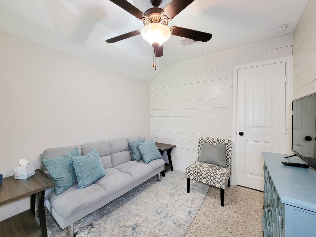 22902 Henderson Row Drive - Photo 44