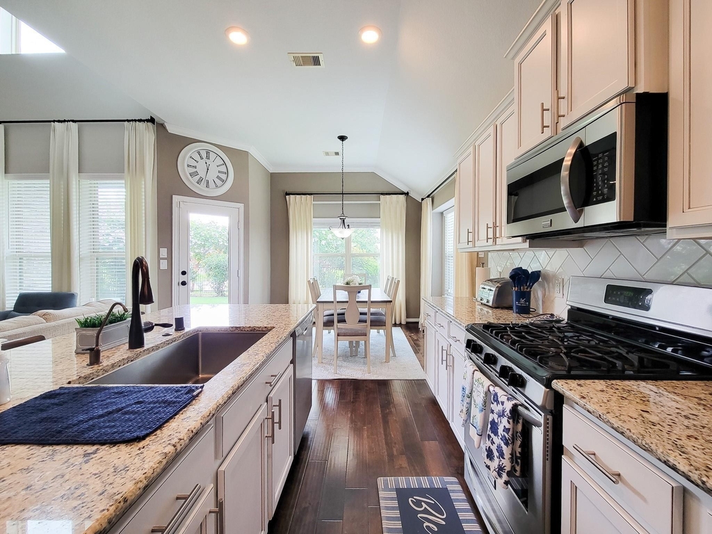 22902 Henderson Row Drive - Photo 28