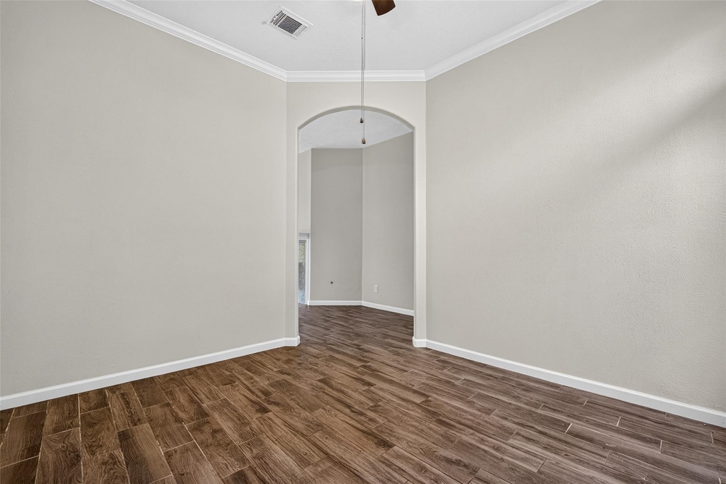 2127 Hannover Way - Photo 9