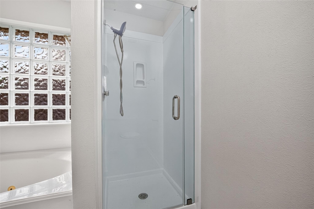 2127 Hannover Way - Photo 39