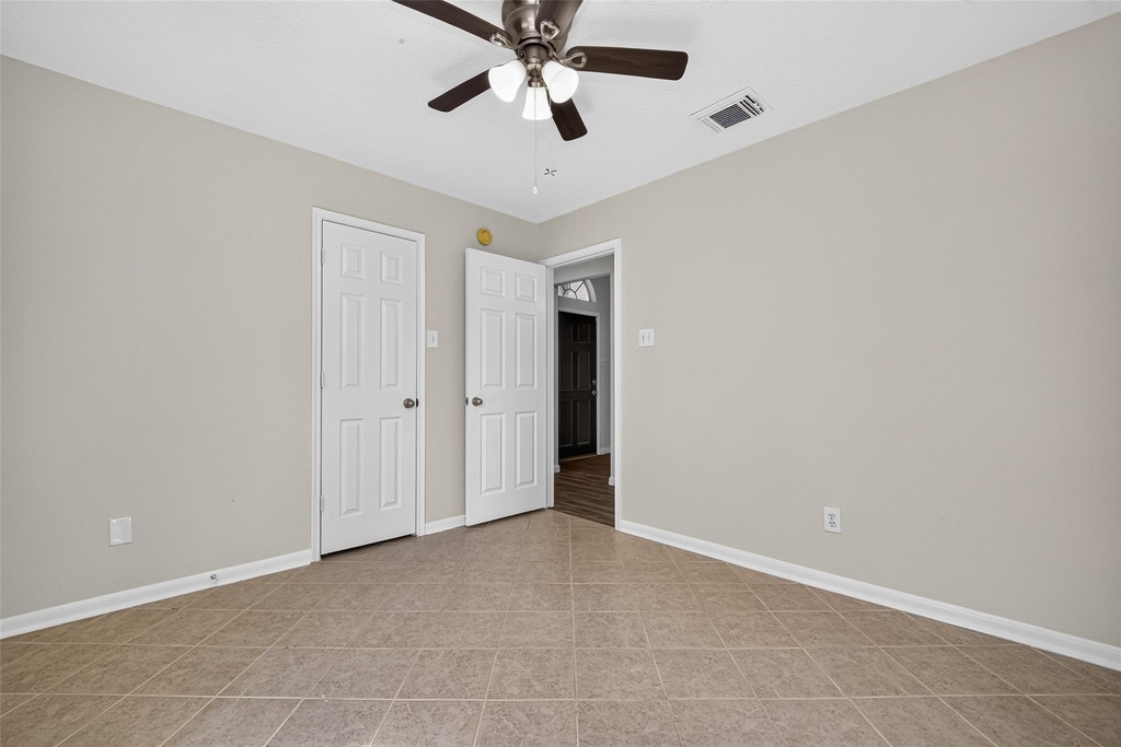 2127 Hannover Way - Photo 27
