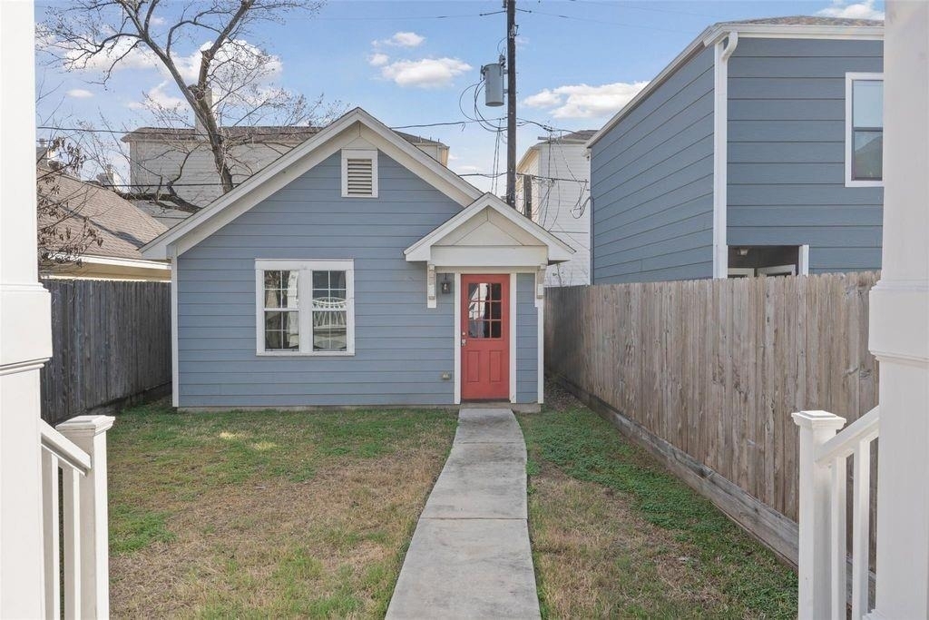 434 W 27th Street - Photo 23