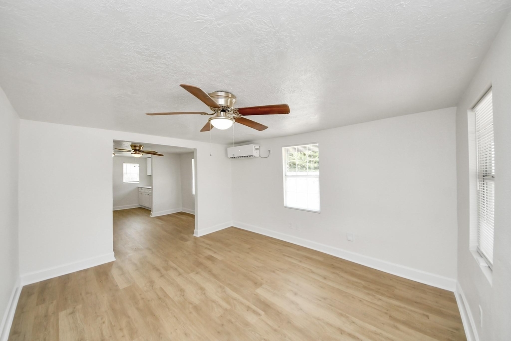 7222 San Angelo Street - Photo 12