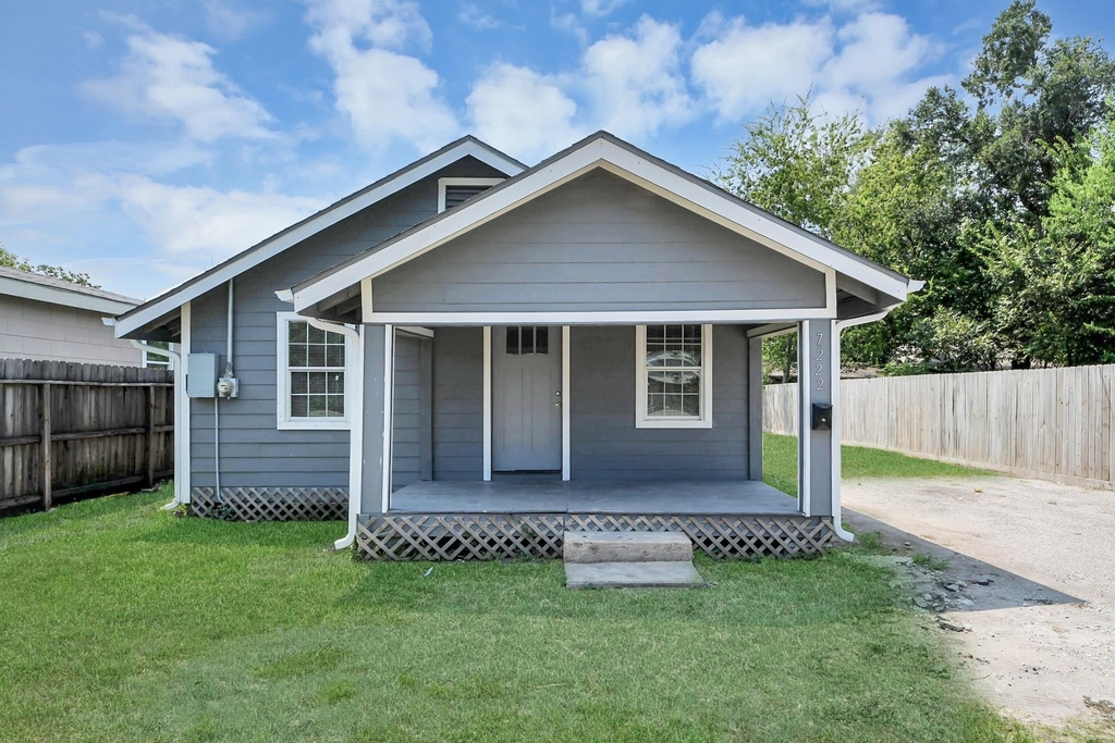 7222 San Angelo Street - Photo 2