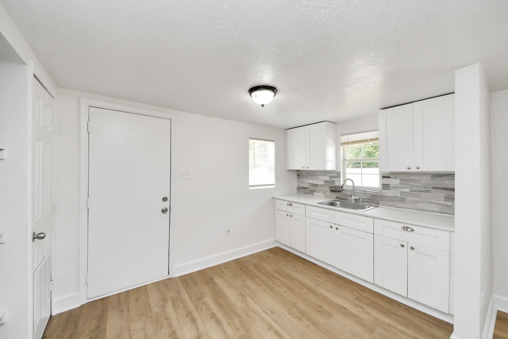 7222 San Angelo Street - Photo 18