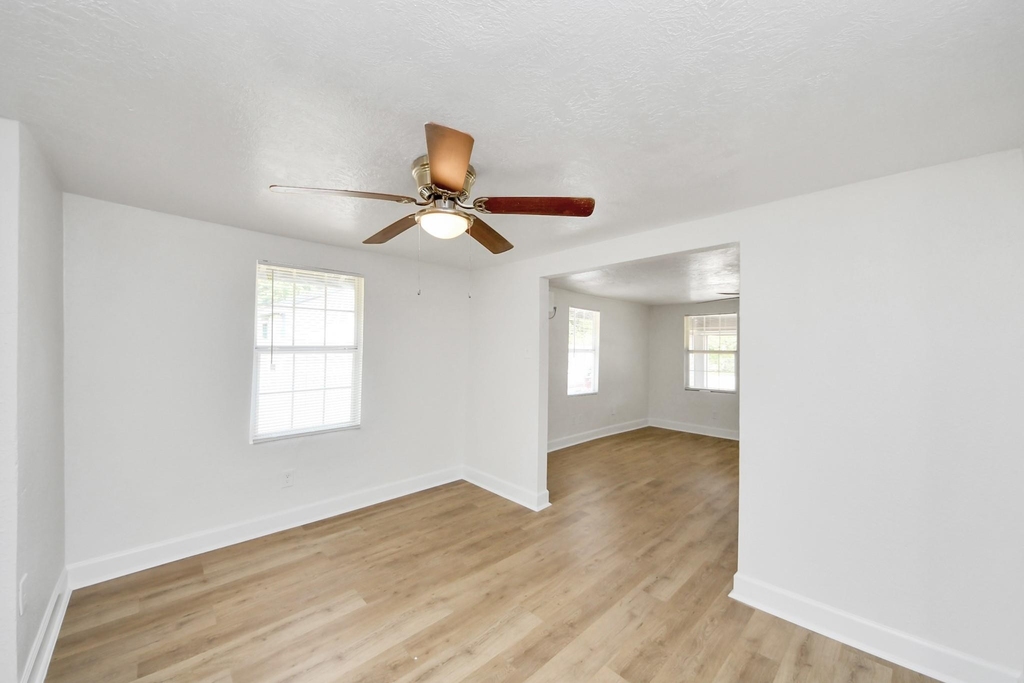 7222 San Angelo Street - Photo 17