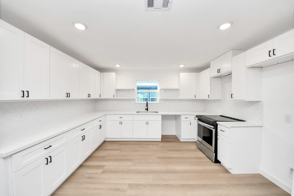 8116 De Priest Street - Photo 27